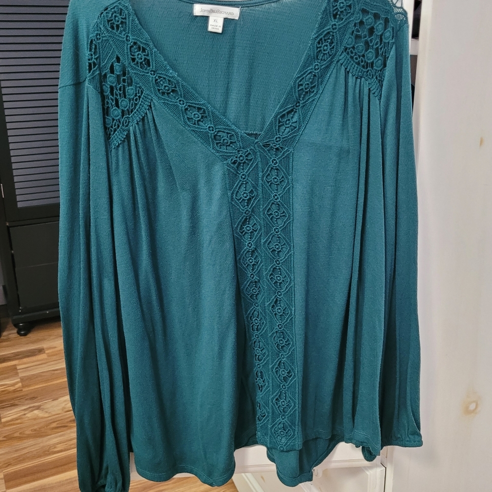 Lace trim blouse